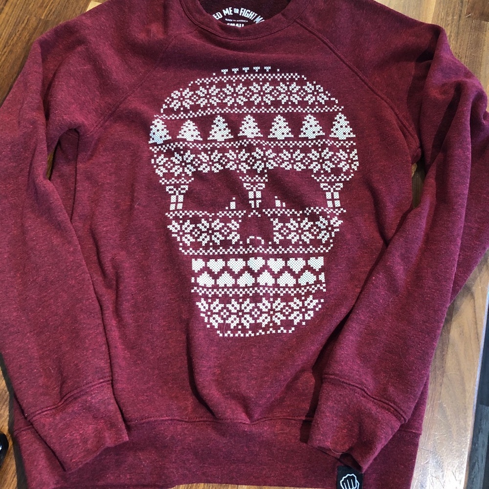 FMFM Crew neck Holiday Skull Sweatshirt - like new